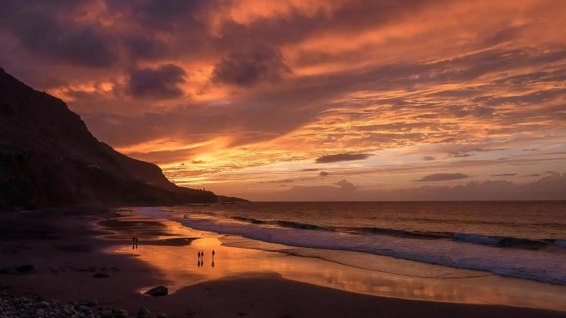 Strandnahes Haus Mit Terrasse Zum Sonnenuntergang Los Realejos Nyaraló