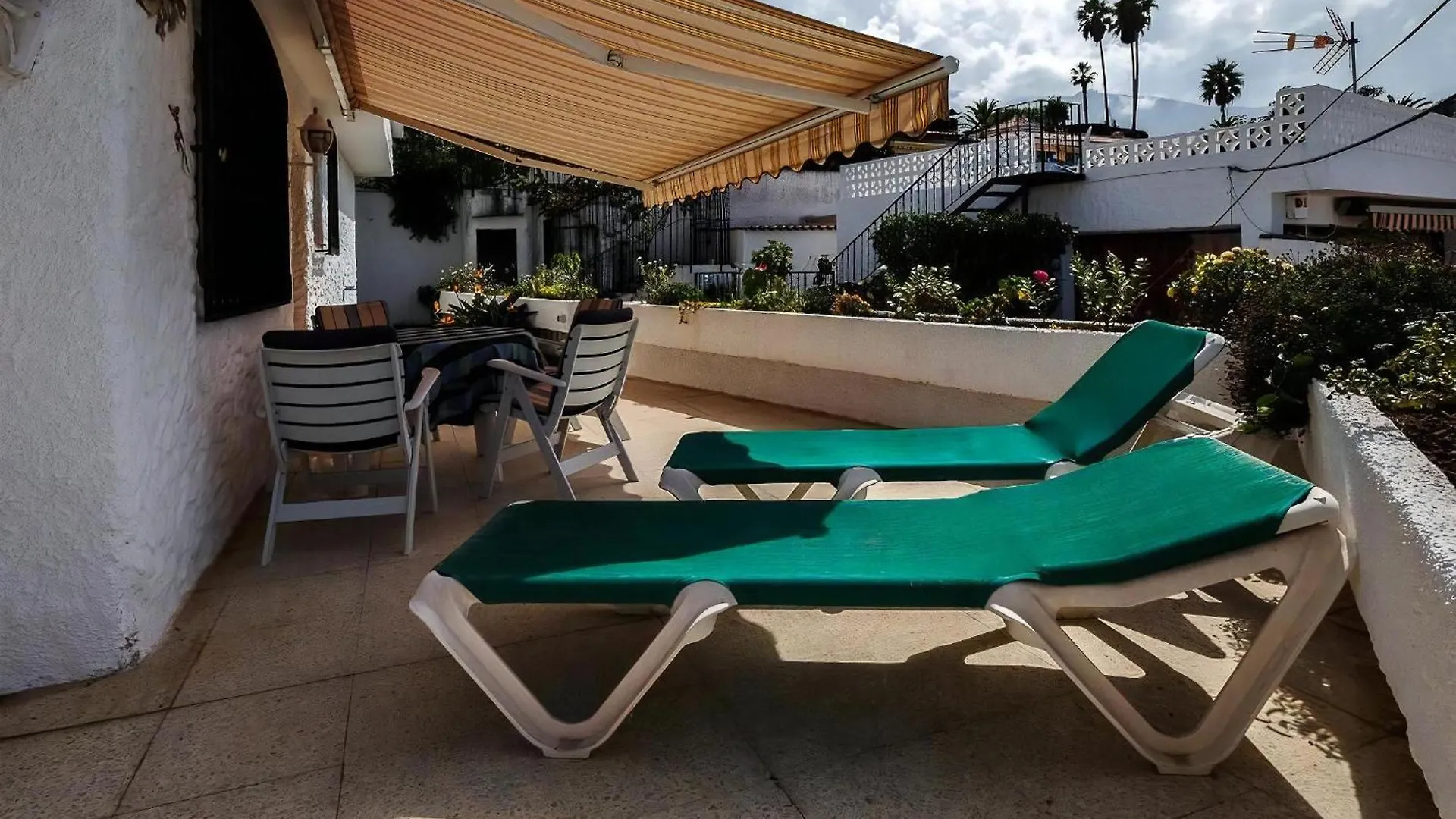Strandnahes Haus Mit Terrasse Zum Sonnenuntergang Los Realejos Spain