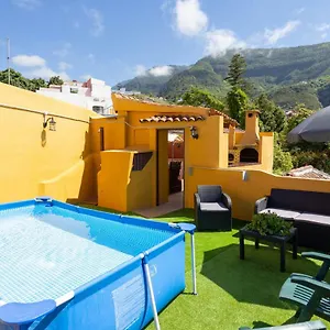 Canarian House With Views And Pool Los Realejos